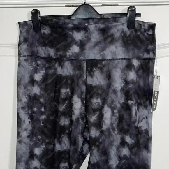 Velocity High Rise Ankle Length Leggings - Picture 2 of 9